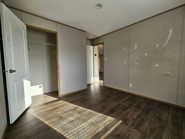 Building Photo - 1009 Wabash Ct