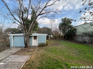 Building Photo - 218 Karen Ln