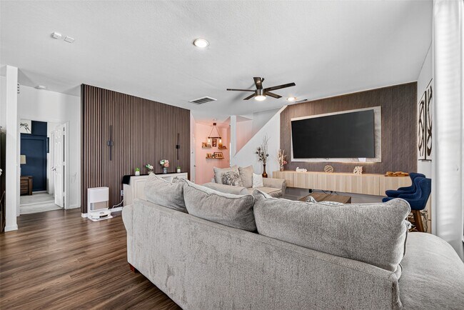 Building Photo - 7031 Hobby Wind Ridge Dr