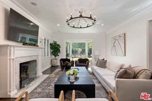 Building Photo - 1154 N Wetherly Dr