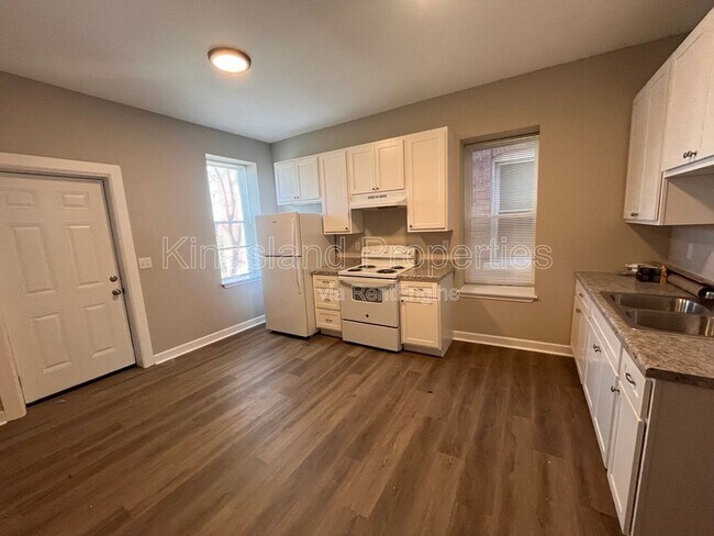 Building Photo - 4578 Evans Ave