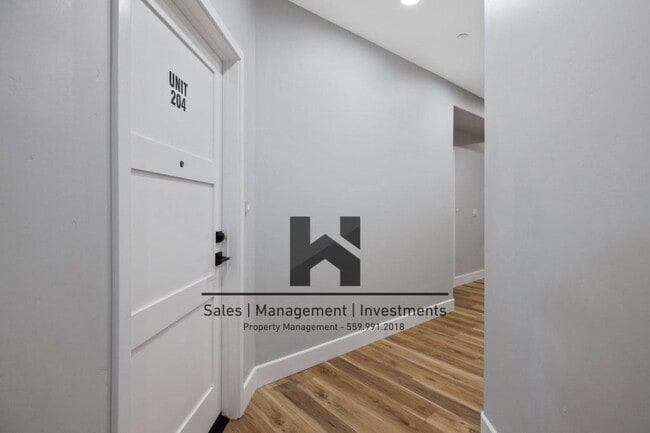 Building Photo - 151 S K St