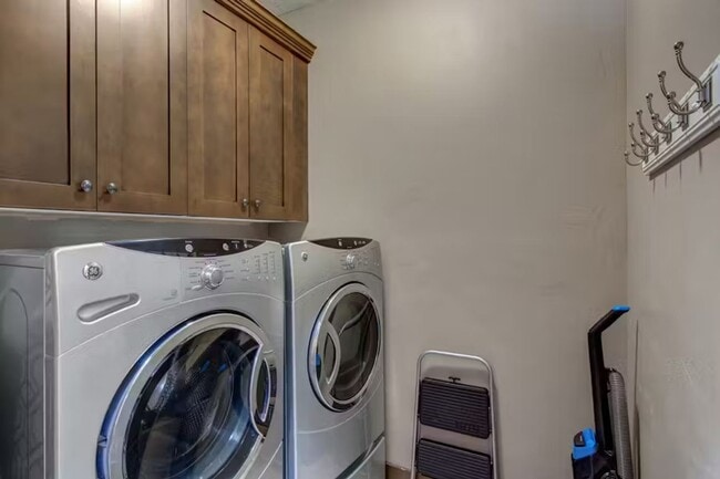 Building Photo - Spacious, Furnished Home Located at The Retreat at Jordanelle