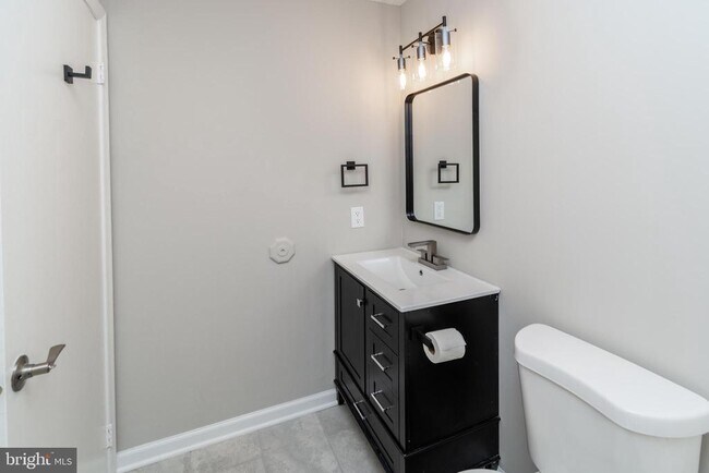 Building Photo - 69 Fisher Dr