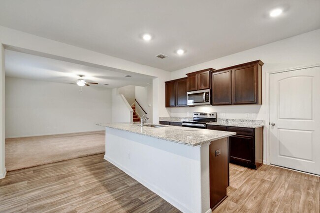 Building Photo - 11027 Chatham Ct