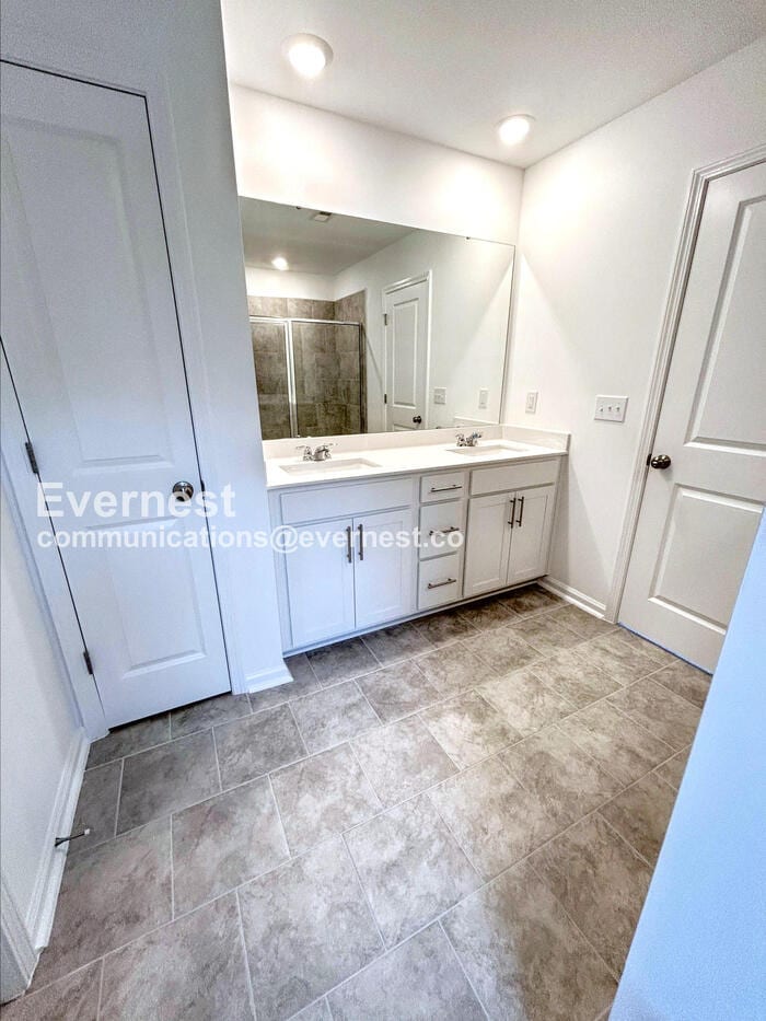 Building Photo - 627 Roy Adams Rd