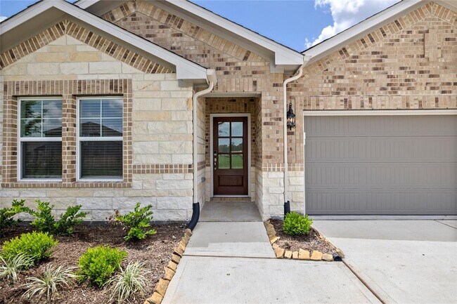 Building Photo - 6246 Brazos Trl Dr