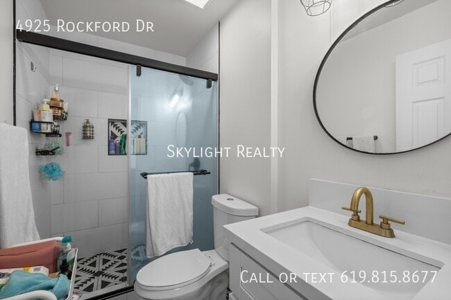 Building Photo - 4925 Rockford Dr