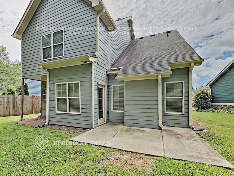 Building Photo - 658 Royal Crest Ct