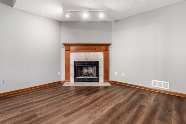 Building Photo - 8308 Talia Ct