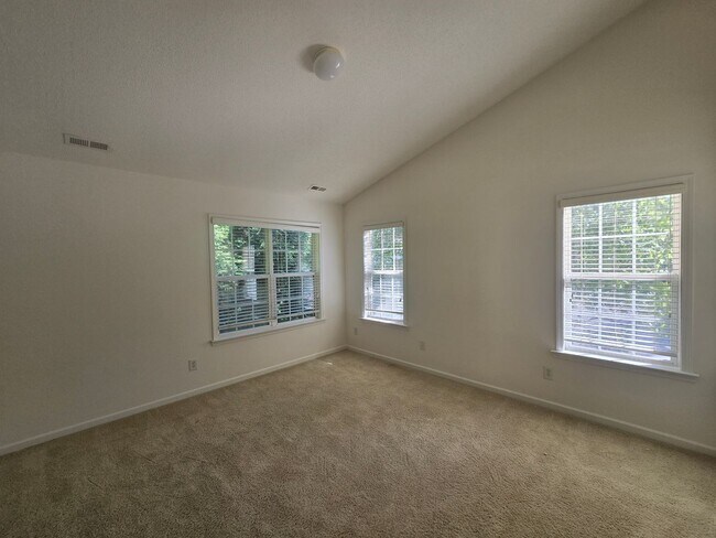 Building Photo - 100 Ranger Pl