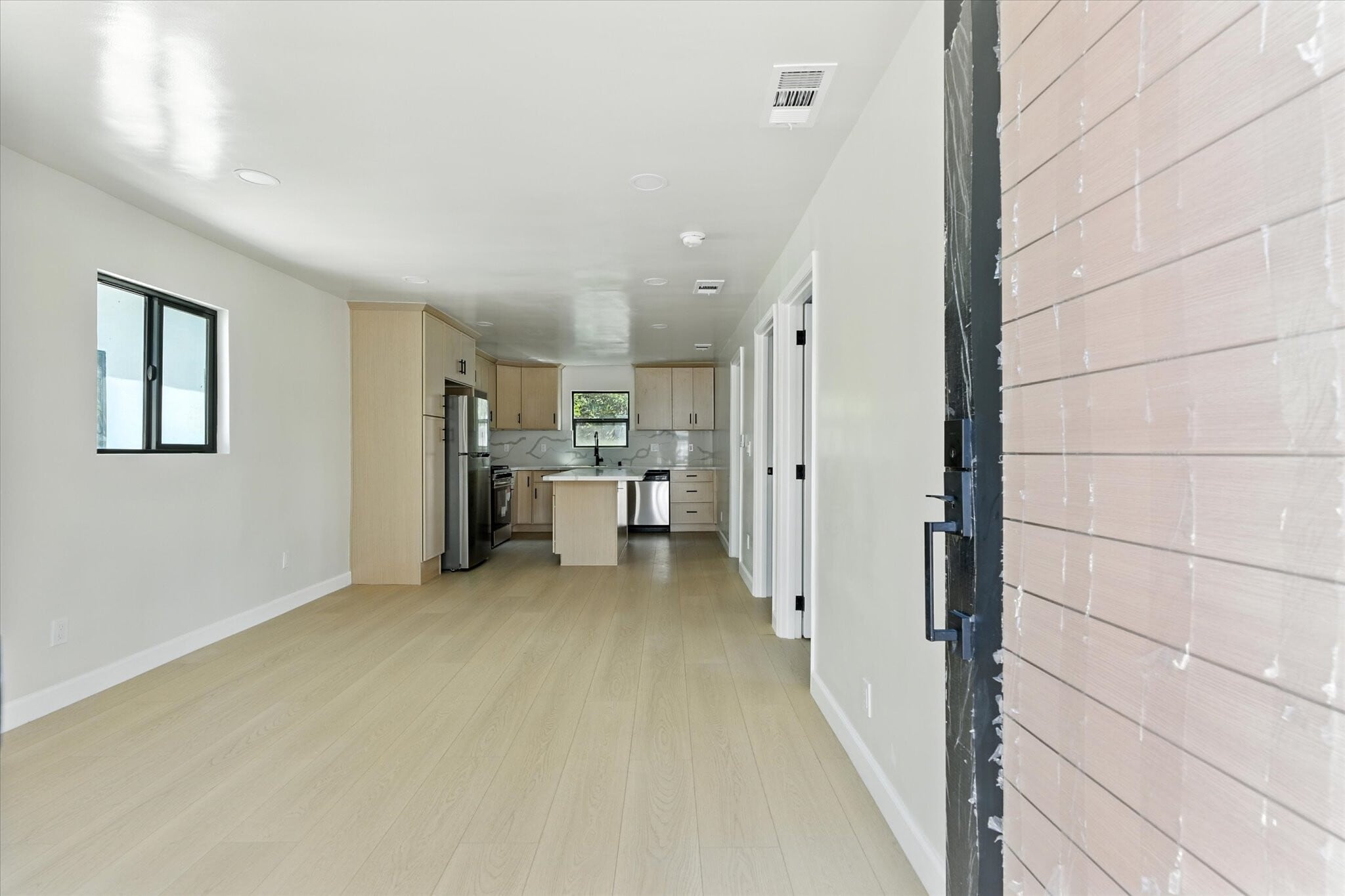 Building Photo - 1170 N Wilton Pl