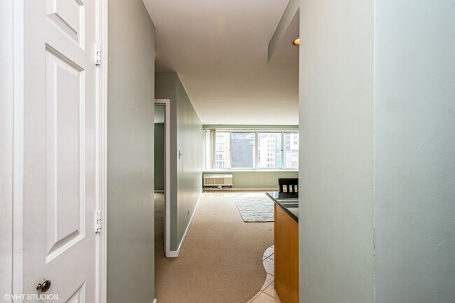 Building Photo - 211 E Ohio St