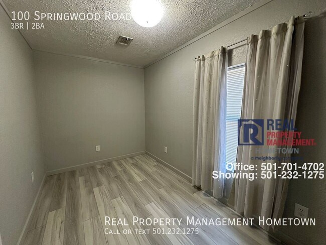 Building Photo - 100 Springwood Rd