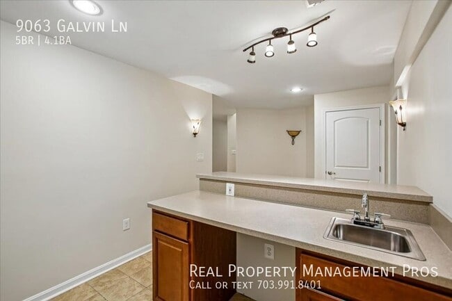 Building Photo - 9063 Galvin Ln