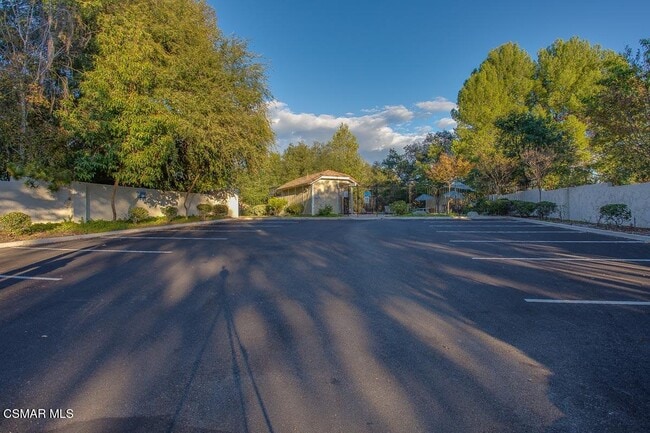 Building Photo - 29712 Strawberry Hill Dr