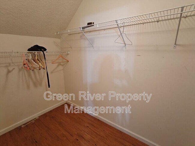 Building Photo - 1505 Majestic View Ln