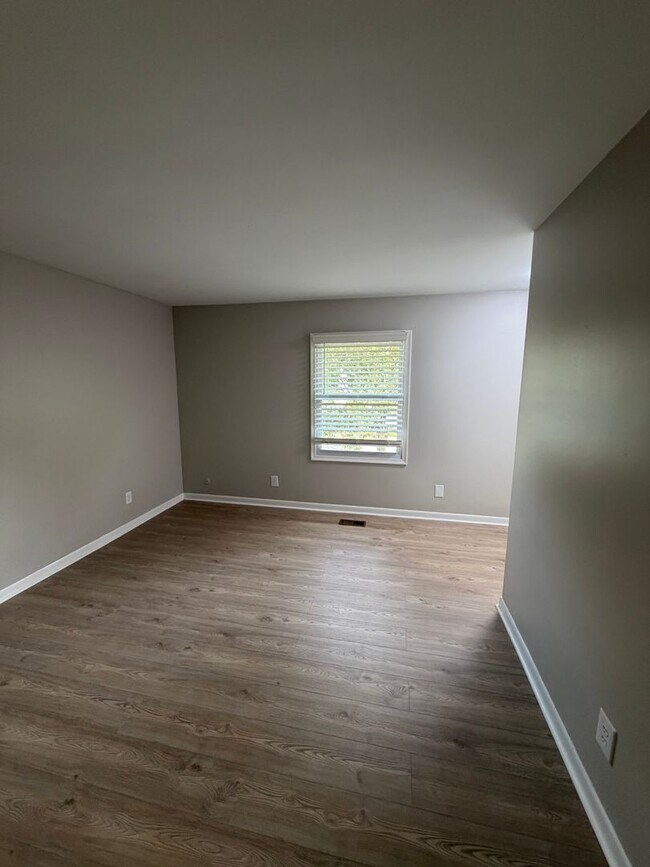 Building Photo - 601 Woodingham Dr