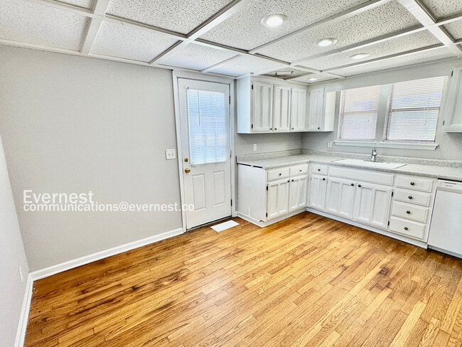 Building Photo - 7021 S 78th E Ave