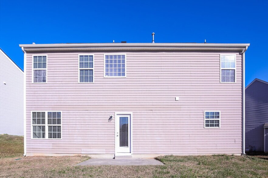 Building Photo - 5212 Chasteal Trail