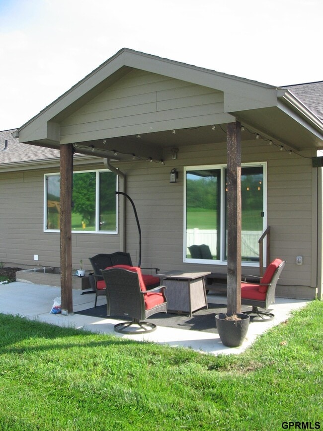 Building Photo - 3031 Lakeside Dr