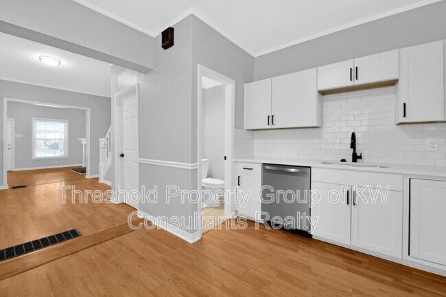 Building Photo - 342-344 East Morrill Avenue