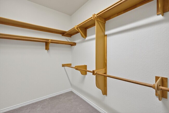 Building Photo - 114 Friend's Wood Ave