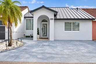 Building Photo - 4814 SW 145th Ave