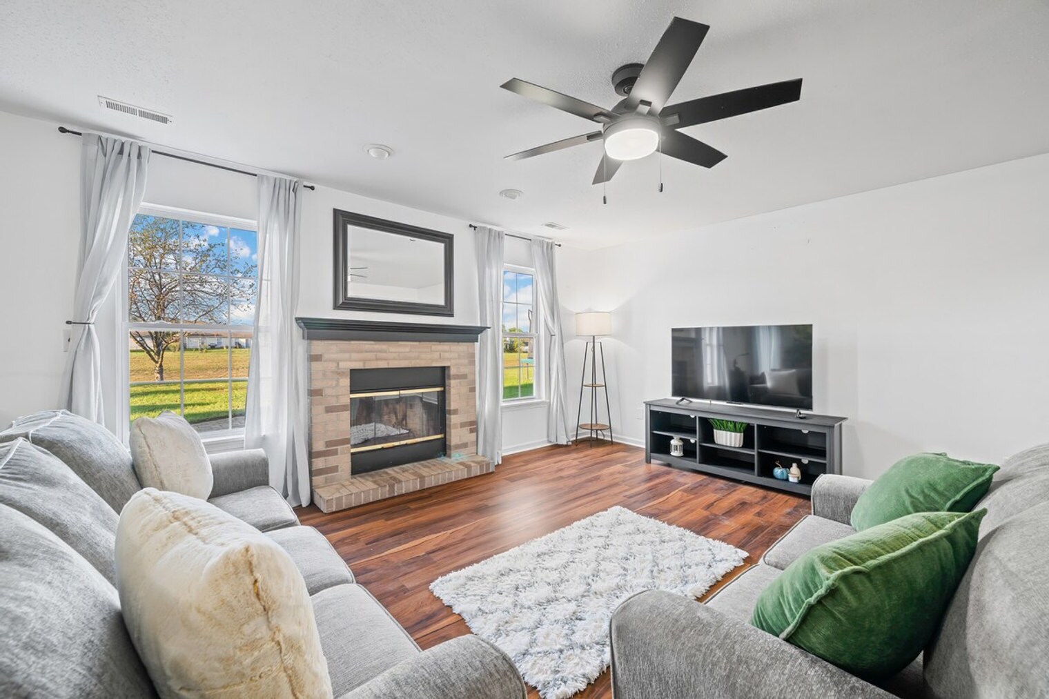 Building Photo - 2386 Meadow Bend Dr