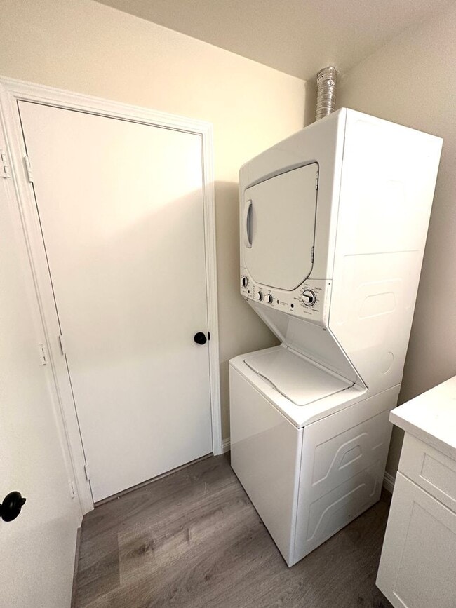 Building Photo - 160 S Michigan