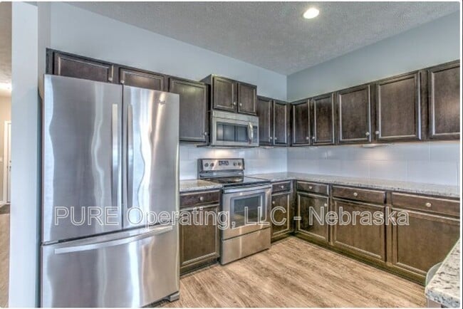 Building Photo - 16513 Heather St