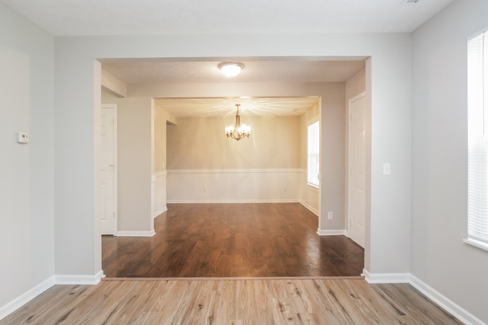 Building Photo - 6913 W Briar Park View