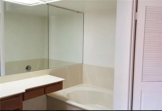 Building Photo - 1325 Solera Ln