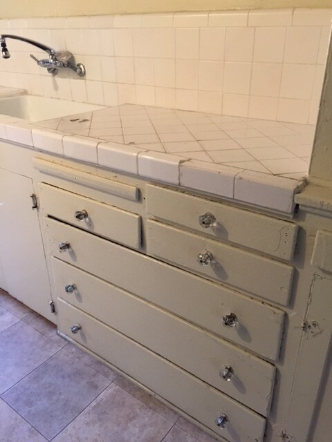 Building Photo - 729 S Cochran Ave