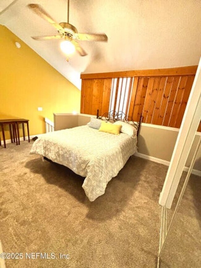 Building Photo - 1255 Ponce Island Dr