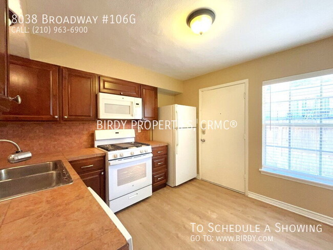 Building Photo - "Charming 2-Bed, 2-Bath Condo in Prime San...