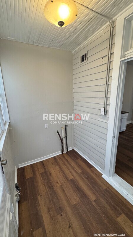 Building Photo - 1191 Tutwiler Ave