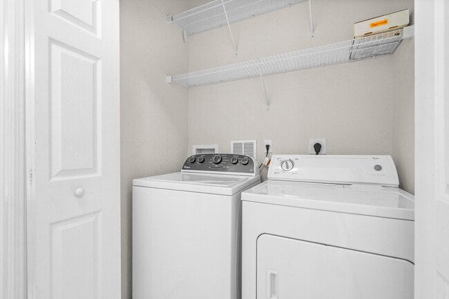 Building Photo - 3116 Grandiflora Dr