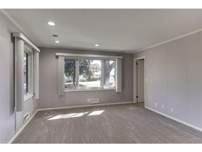 Building Photo - 4222 Basswood Rd