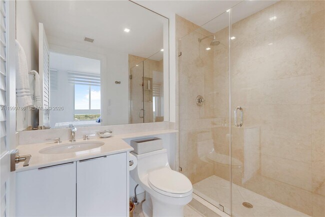 Building Photo - 789 Crandon Blvd