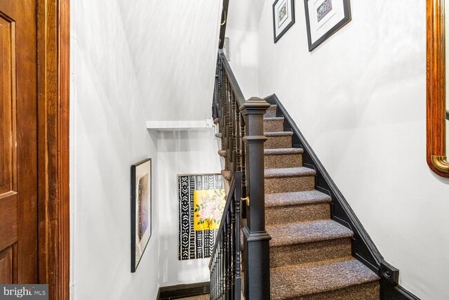 Building Photo - 516 S 3rd St