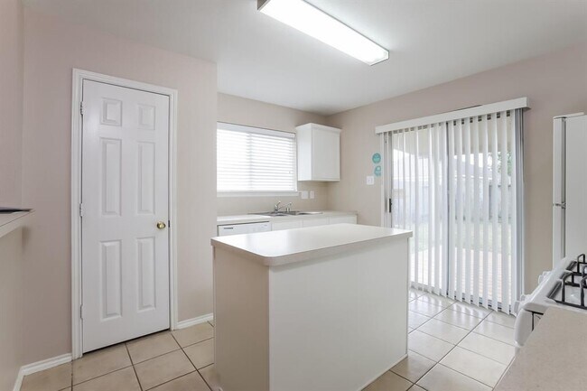 Building Photo - 20903 Trenton Valley Ln