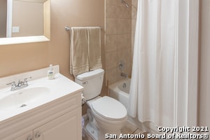 Building Photo - 32 Chapel Hill Cir