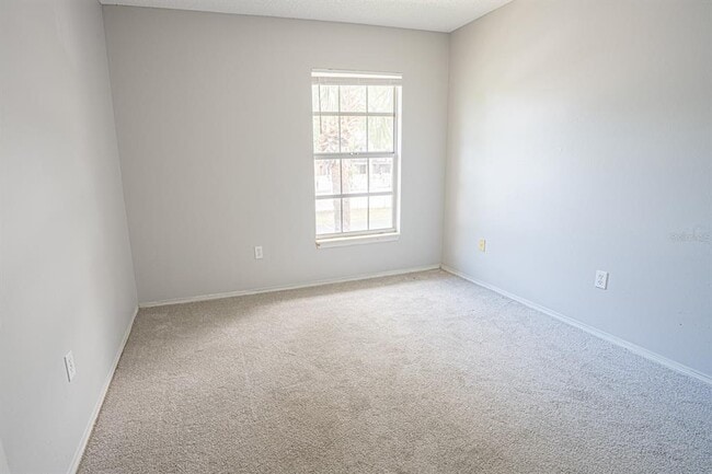 Building Photo - 3651 N Goldenrod Rd