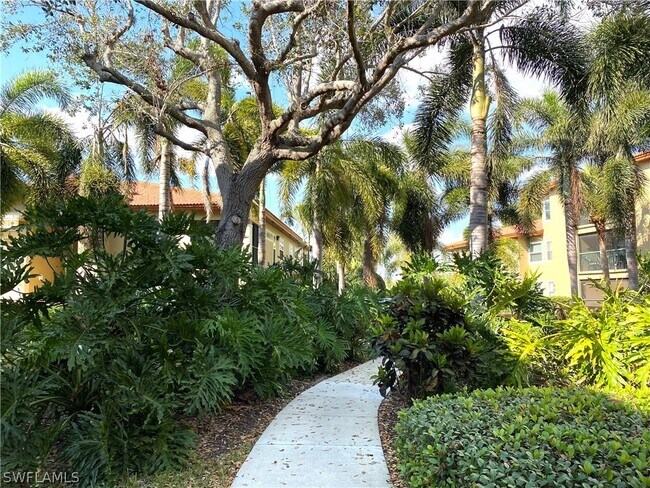 Building Photo - 8861 Colonnades Ct W