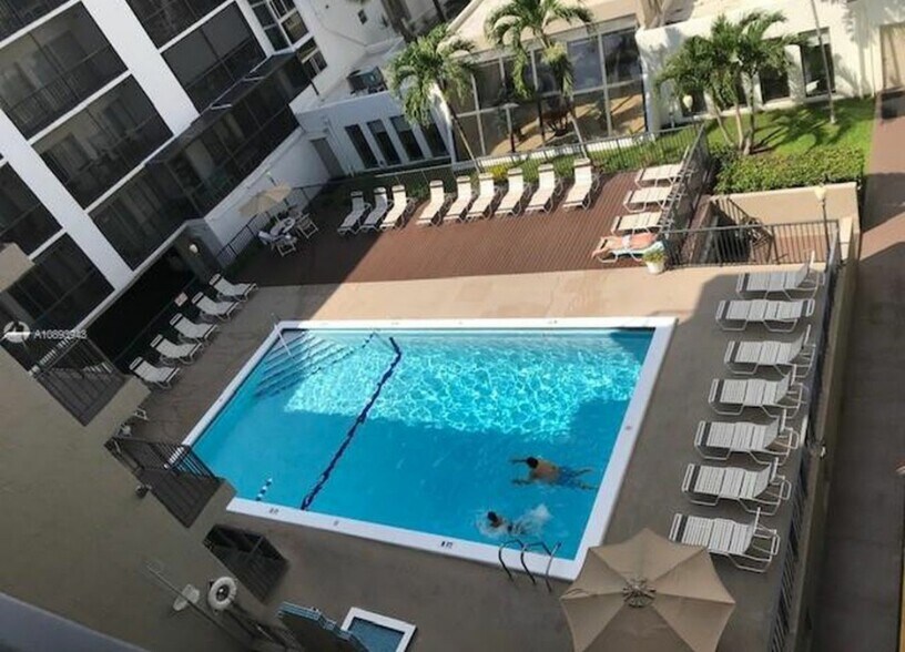 Pool + deck - 201 178th Dr
