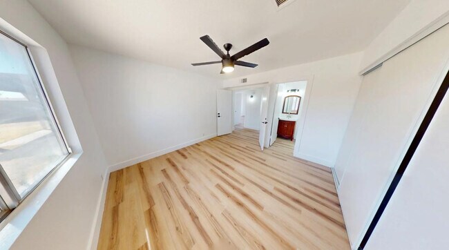 Building Photo - 4827 W Michigan Ave