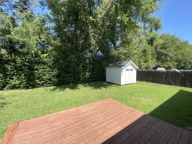 Building Photo - 3312 Tourmaline Dr