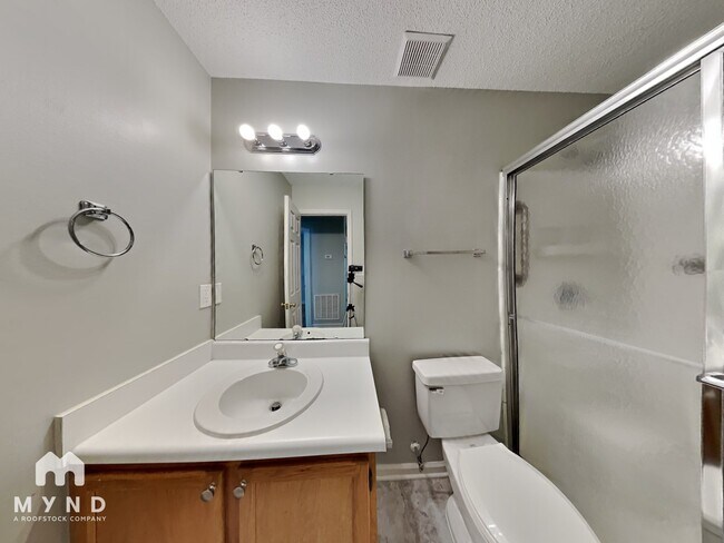 Building Photo - 2109 Ruddy Rd