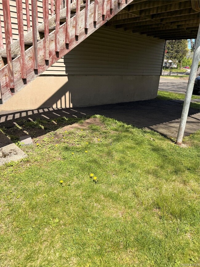 Building Photo - 10 Quelch Ave